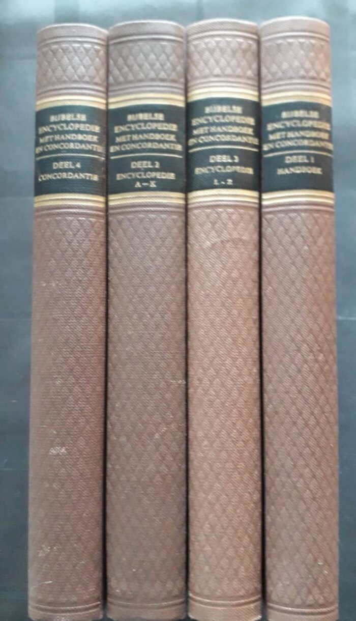Dee, dr. S.P. en prof. dr. J. Schoneveld: Bijbelse encyclopedie met handboek en concordantie (4 delen)